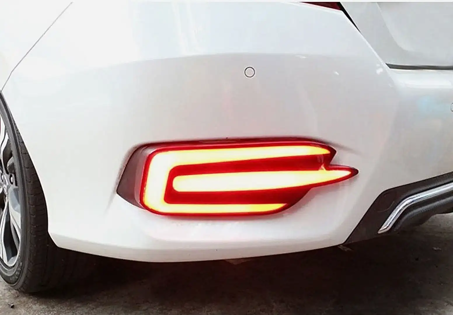 CIVIC FC5 2016-2021 IÇIN UYUMLU ARKA SIS E DIZAYN