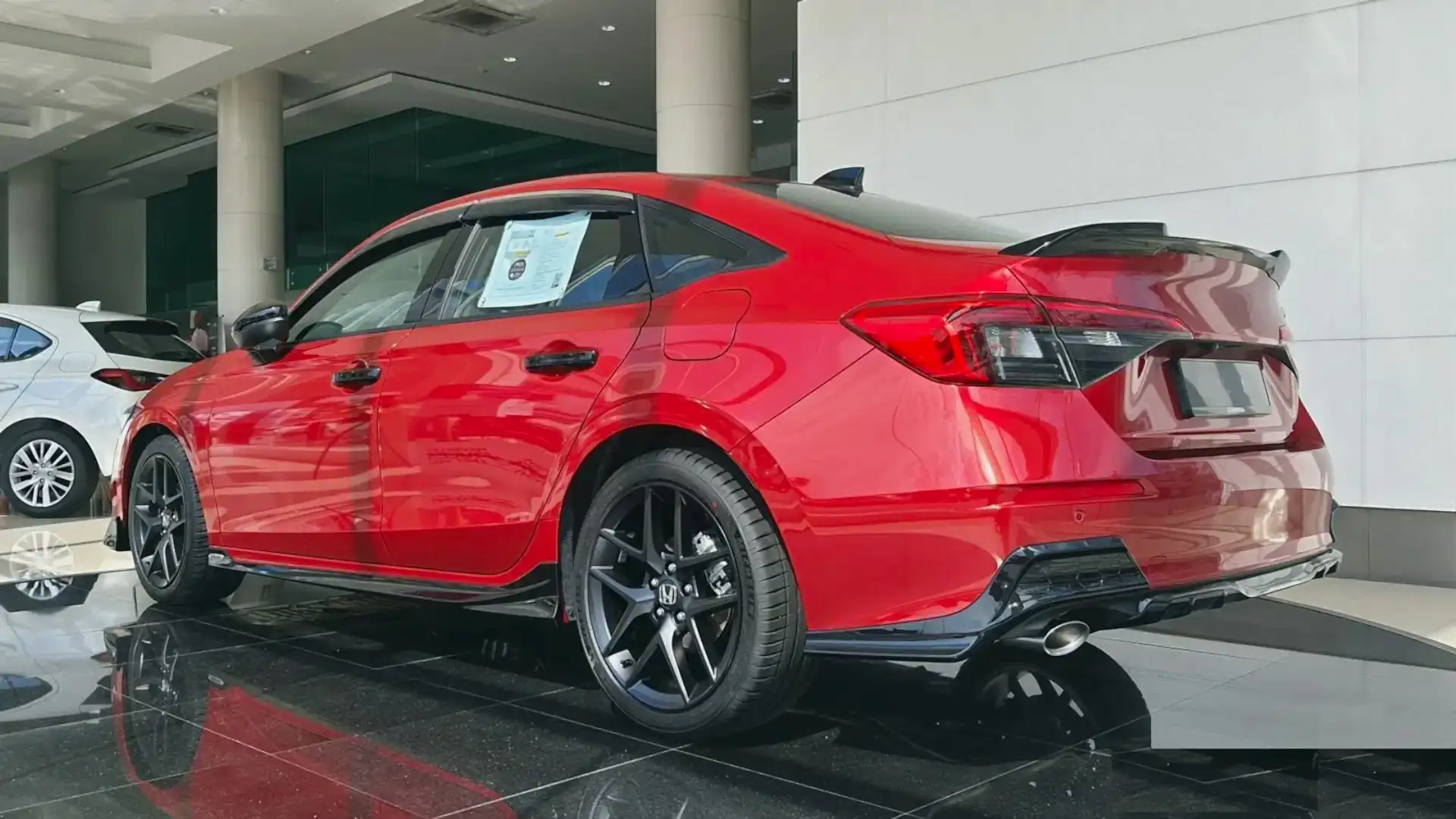 CIVIC FE1 2022 IÇIN UYUMLU ARKA FLAP TAKIMI - PIANO BLACK