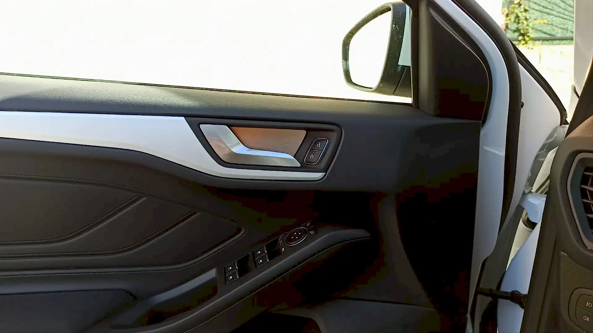 FOCUS IÇIN UYUMLU 2019+ KAPI KOLU IC AÇMA KAPLAMA-SILVER