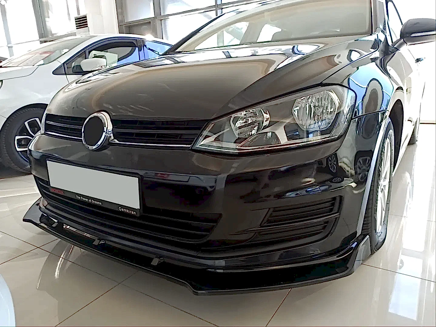 GOLF 7 IÇIN UYUMLU ÖN LIP (BOYASIZ)